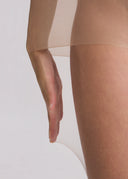 0D Glass Leg Illusion